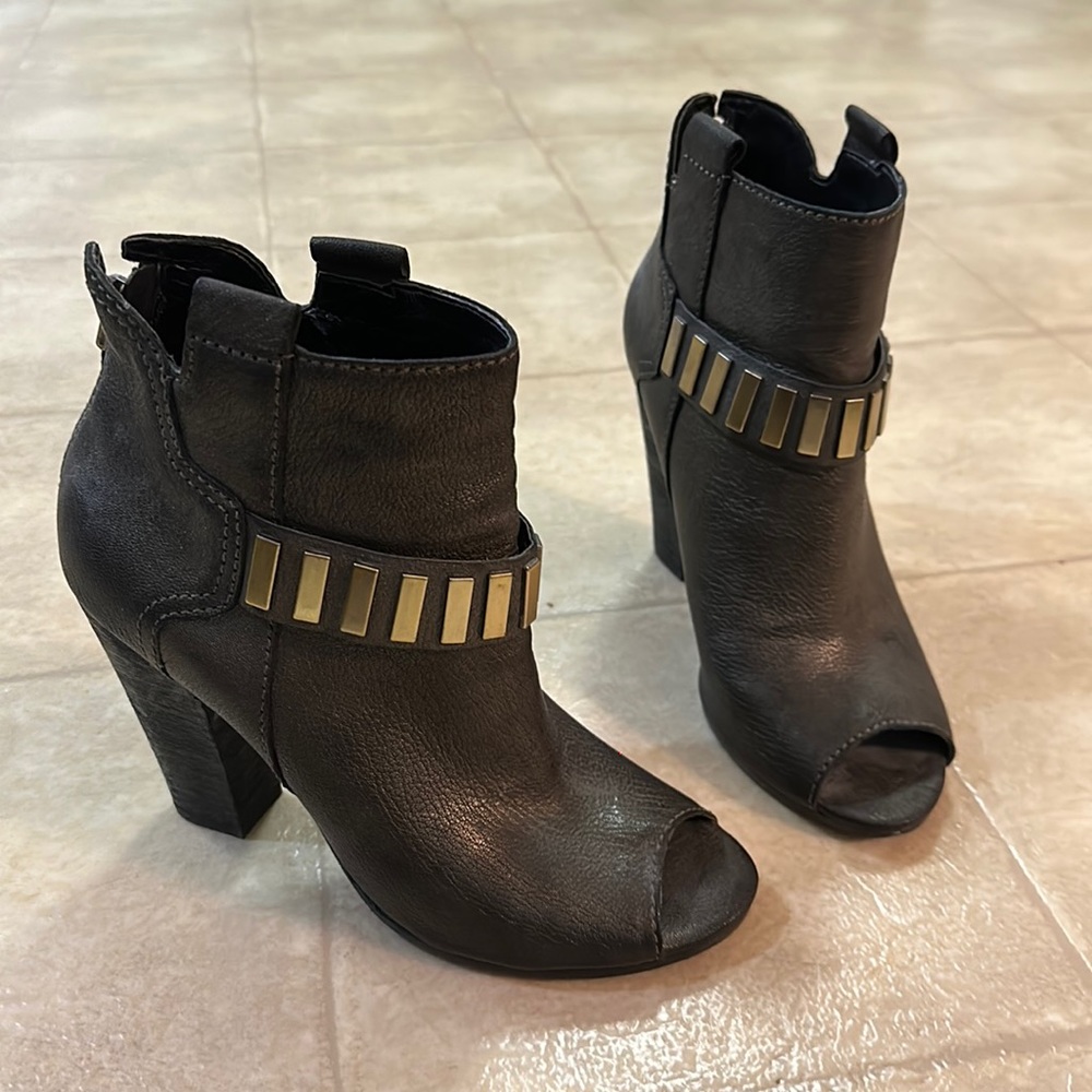 Guess Open Toe Booties